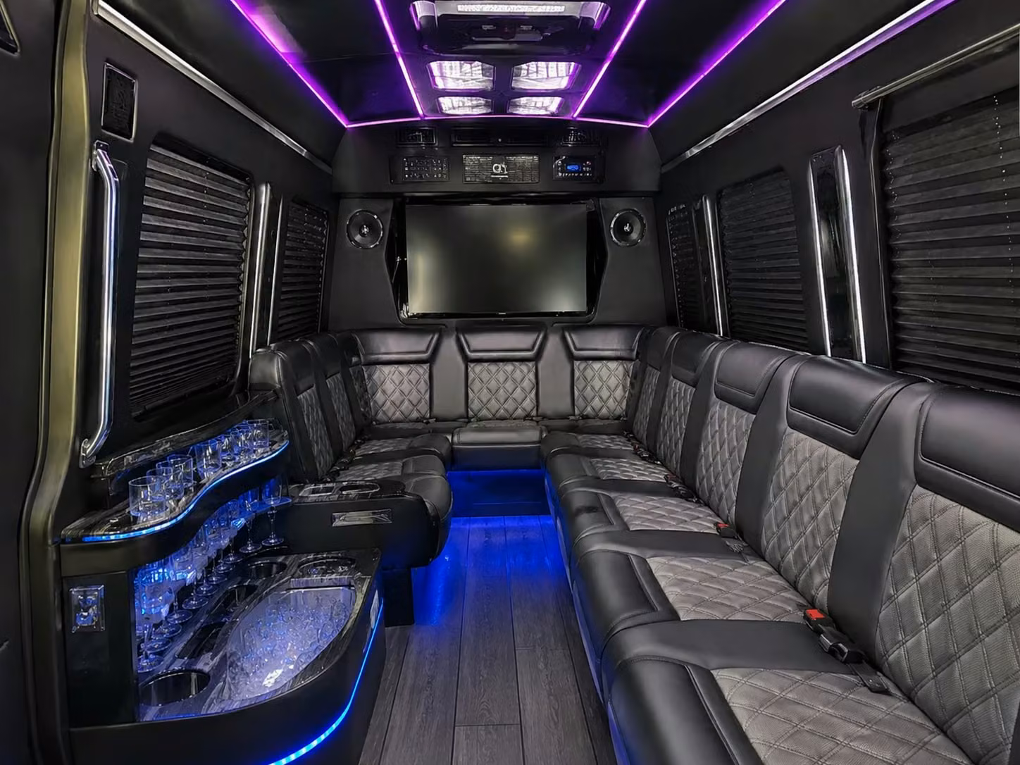 leaguecitycharterbus com is how league city families book prom transportation without the stress