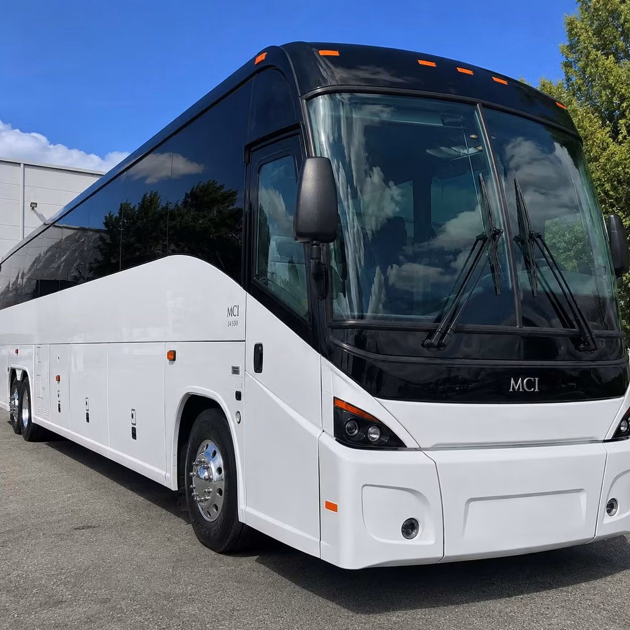 you can find and book airport transportation in league city and any nearby city